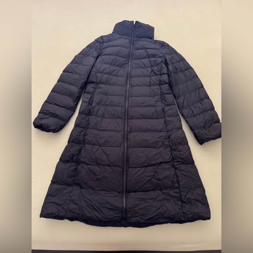 Uniqlo Black Ultra Light Down Jacket XS Pockets Pouch Included